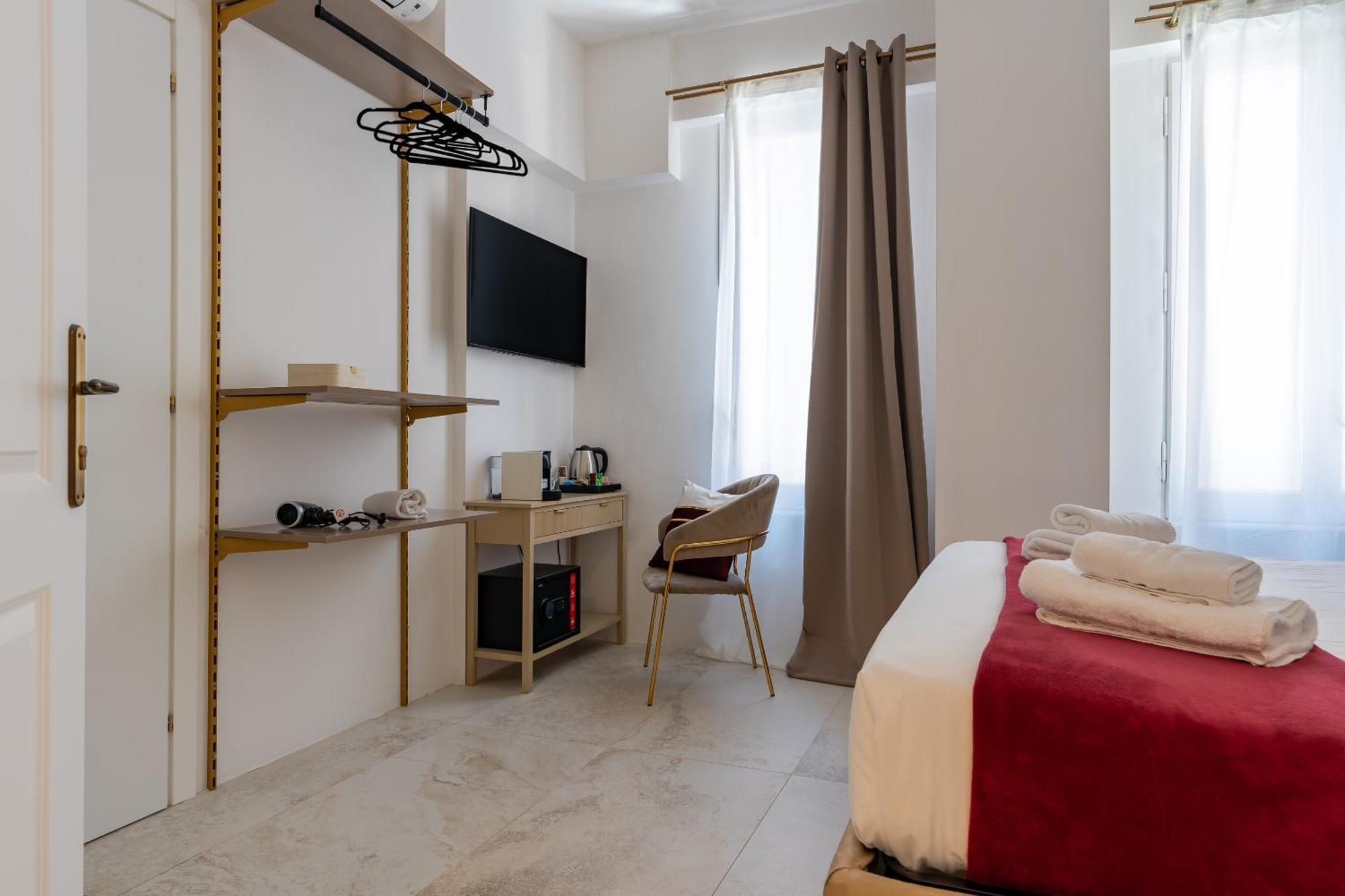 Decimo Meridio- At Spanish Steps- Rome Exterior photo