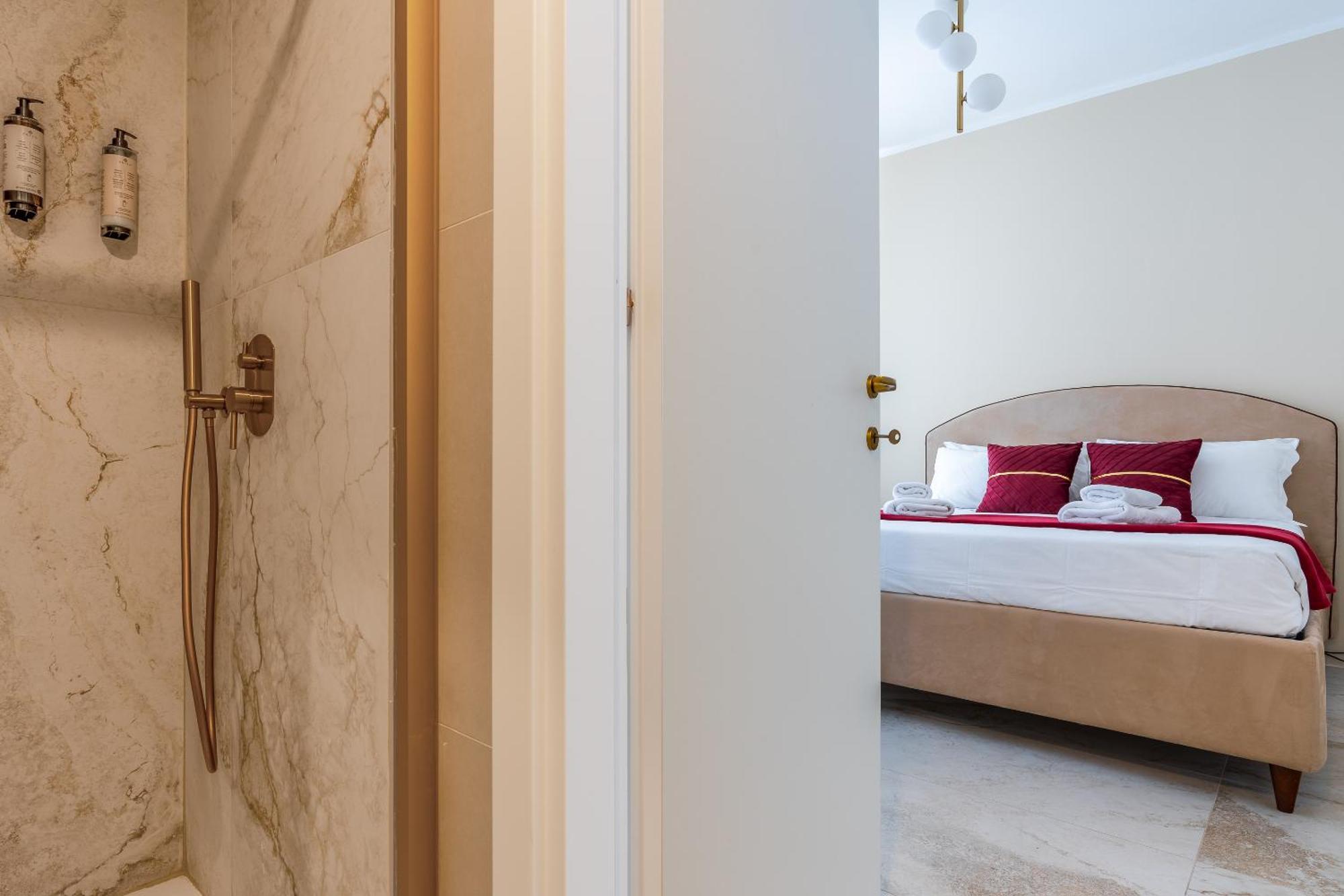 Decimo Meridio- At Spanish Steps- Rome Exterior photo